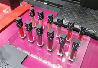 NARS2017啞光唇釉哪個色顯白？NARS2017啞光唇釉哪個色好看？