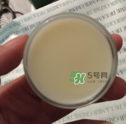 海藍之謎唇霜怎么用？海藍之謎修護唇霜使用方法