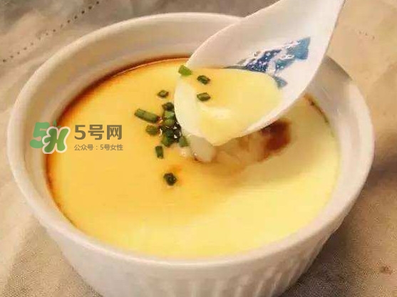 蒸雞蛋是冷水上鍋蒸嗎？蒸雞蛋是用冷水還是熱水？