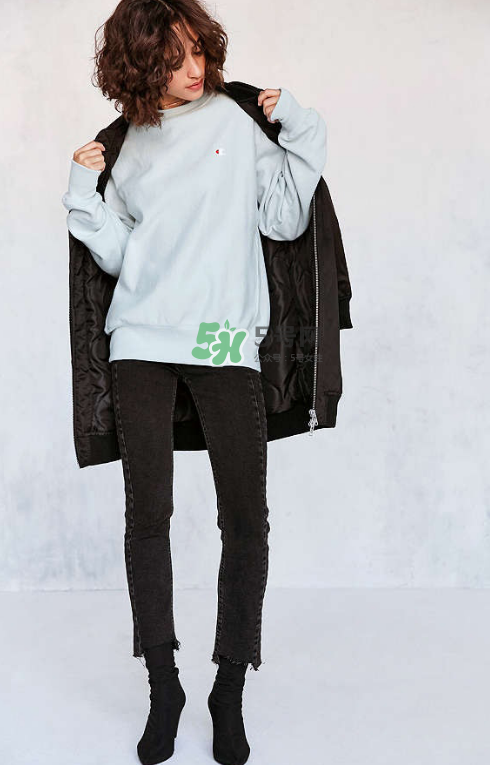 champion reverse weave套頭衫多少錢？champion糖果衛(wèi)衣價格