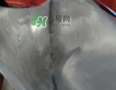 小迷糊玻尿酸竹炭面膜怎么樣？小迷糊黑面膜好用嗎