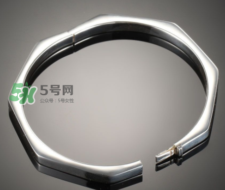 銀手鐲變黑了如何洗白？銀手鐲變黑怎么洗？