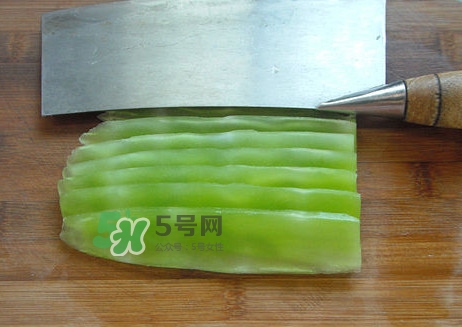 青筍怎么處理？青筍怎么切成菱形