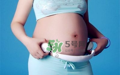 音樂胎教是媽媽聽還是放在肚子上？胎教音樂有哪些？