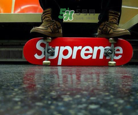 supreme狗骨頭玩具是真的嗎？supreme骨頭玩具會(huì)發(fā)售嗎？