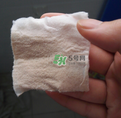 歐詩漫卸妝水怎么樣？歐詩漫卸妝水含酒精嗎？