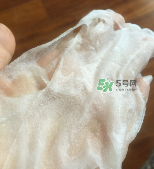 伊貝詩面膜怎么樣？伊貝詩面膜有熒光劑嗎？
