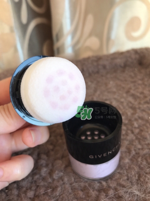 紀(jì)梵希蘑菇散粉色號怎么選？紀(jì)梵希蘑菇散粉色號試色