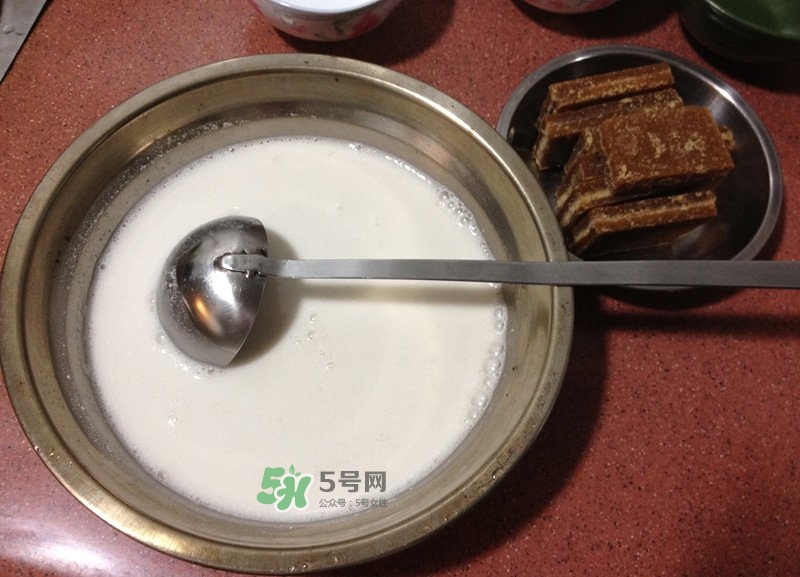馬蹄糕怎么做才有彈性？馬蹄糕不凝固怎么補(bǔ)救？