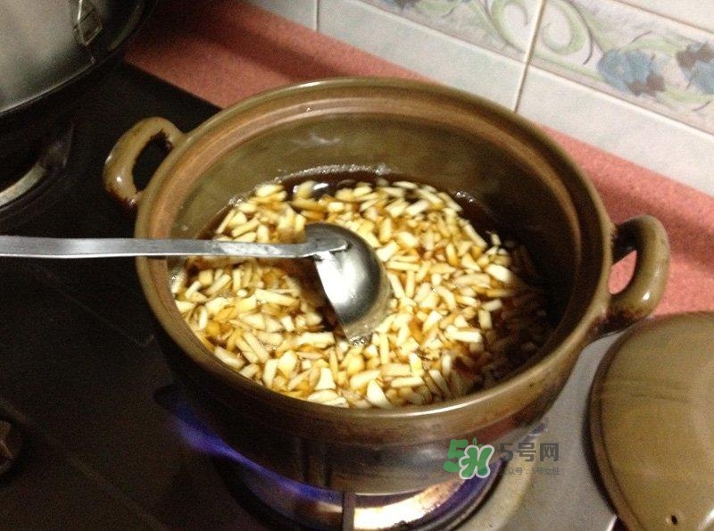 馬蹄糕怎么做才有彈性？馬蹄糕不凝固怎么補(bǔ)救？