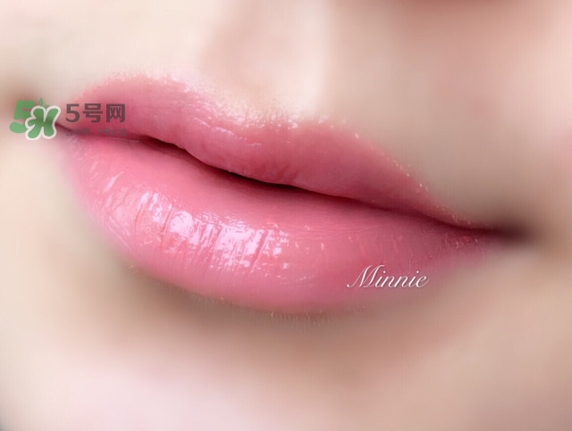 保濕口紅哪個(gè)牌子好？什么牌子的口紅保濕效果好