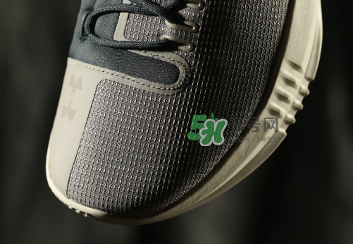 under armour drive 4怎么樣？ua安德瑪drive 4測評