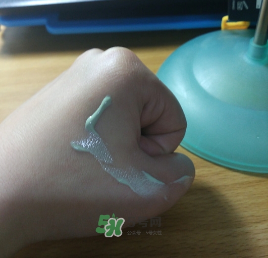 Make up forever浮生若夢(mèng)隔離霜怎么樣？浮生若夢(mèng)隔離好用嗎？