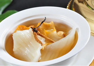 產(chǎn)后吃燕窩好還是花膠？花膠和燕窩可以一起吃嗎？