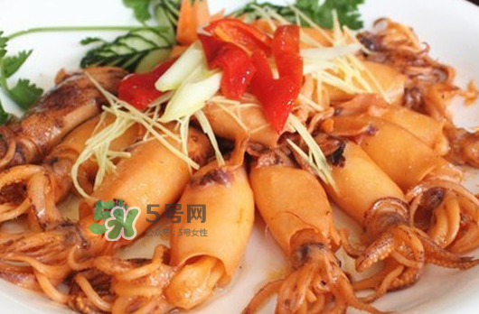 魷魚仔怎么清洗圖解？小魷魚怎么清洗？