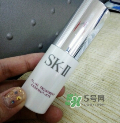 skii眼部神仙水怎么用？sk2眼部精華乳使用方法