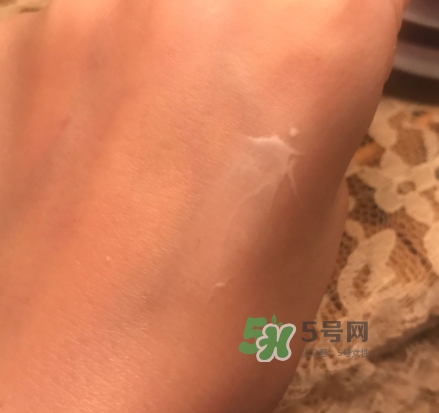 百雀羚眼霜怎么用？百雀羚眼霜怎么打開