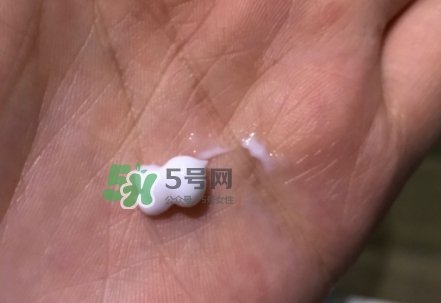 百雀羚眼霜怎么用？百雀羚眼霜怎么打開