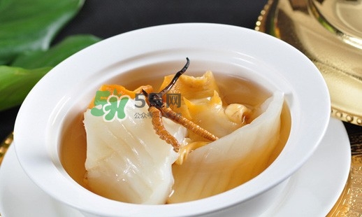 產(chǎn)后吃燕窩好還是花膠？花膠和燕窩可以一起吃嗎？