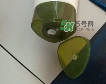 一葉子補(bǔ)水潔面乳怎么樣？一葉子補(bǔ)水洗面奶好用嗎？