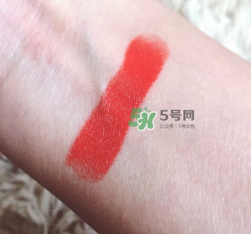 mac魅可立體凝彩唇膏怎么用？魅可立體凝彩唇膏真假辨別