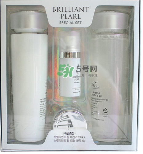 ahc珍珠美白水乳套盒怎么樣？ahc珍珠美白水乳好用嗎
