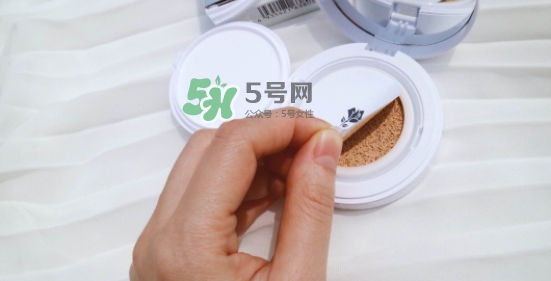 蘭蔻小粉盒氣墊怎么樣？蘭蔻小粉盒氣墊好用嗎