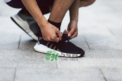 adidas eqt 93/17 boost怎么樣？阿迪達(dá)斯eqt 93/17 boost測評