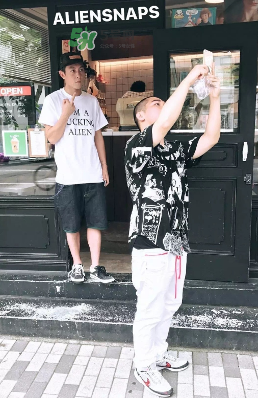 clot與converse聯(lián)名太極帆布鞋上腳效果怎么樣？