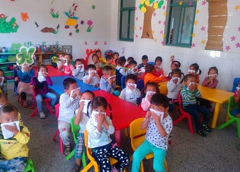 第一次送孩子去幼兒園，你是哪種家長？