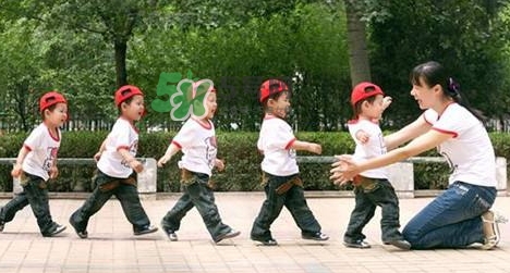 想生多胞胎怎樣調理？多胞胎國家補貼多少錢？