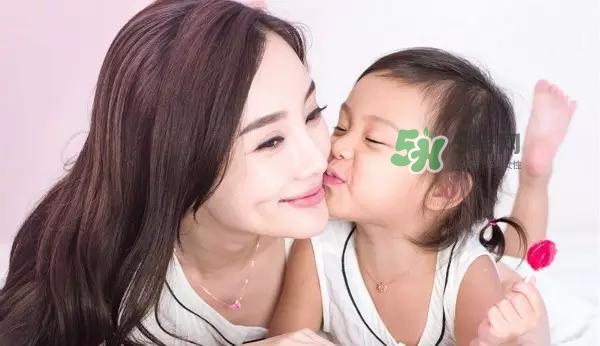 生孩子會(huì)遇到尷尬的事情有哪些？生孩子會(huì)變老嗎？
