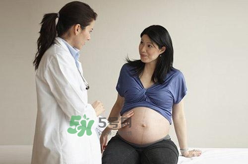 生孩子會(huì)遇到尷尬的事情有哪些？生孩子會(huì)變老嗎？