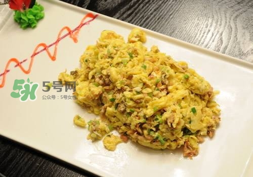 順產(chǎn)前做什么運動生得快？順產(chǎn)前吃什么有助分娩？
