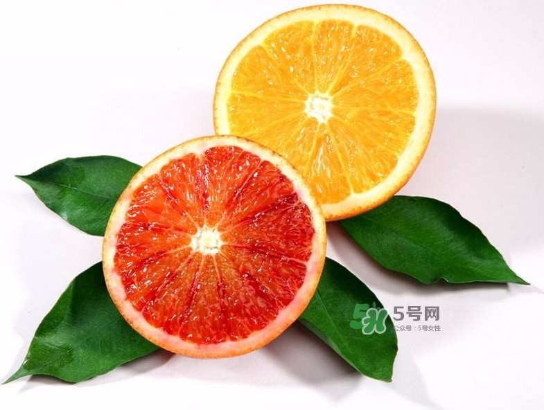 橙子是橘子跟什么水果的雜交品種？橙子是上火還是下火？