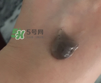 韓后茶蕊去角質素怎么用？韓后茶蕊亮滑去角質素用法
