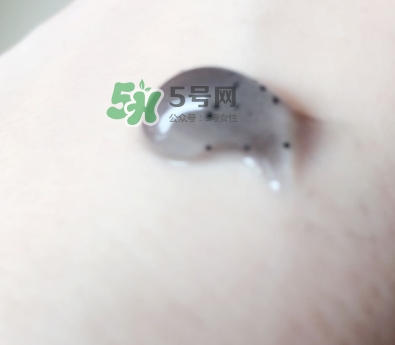 韓后茶蕊亮滑去角質(zhì)素怎么樣？韓后茶蕊亮滑去角質(zhì)素功效