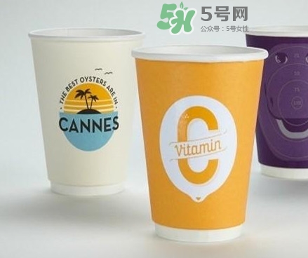 一次性紙杯可以裝開水嗎？能不能用一次性紙杯喝熱水？