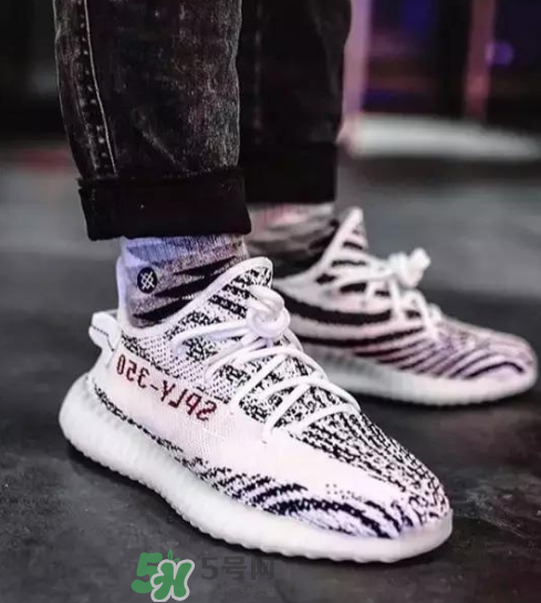 yeezy boost 350 v2白斑馬香港補貨時間是什么時候？