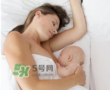 塞奶了有硬塊怎么辦？塞奶要熱敷還是冷敷？