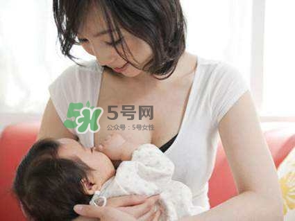 塞奶了有硬塊怎么辦？塞奶要熱敷還是冷敷？