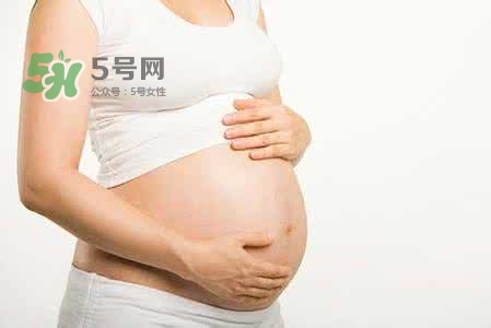 孕婦睡覺能伸懶腰嗎？孕婦睡覺伸懶腰對胎兒有什么影響？