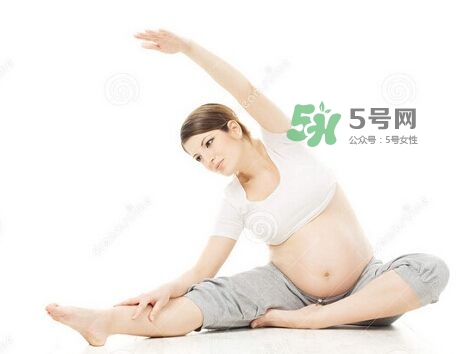 孕婦睡覺能伸懶腰嗎？孕婦睡覺伸懶腰對胎兒有什么影響？