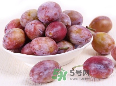 西梅一次多少合適？西梅一天吃幾個(gè)最好