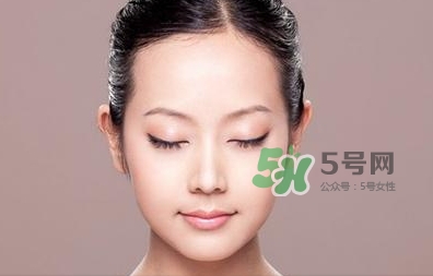 油性皮膚可以用橄欖油嗎？橄欖油擦臉有什么好處？