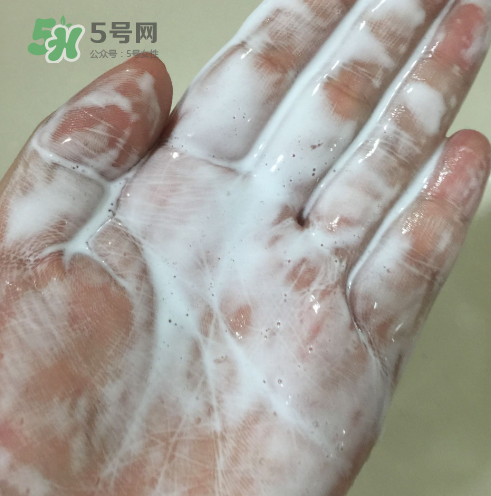理膚泉潔面啫喱怎么樣？理膚泉潔面啫喱好用嗎？