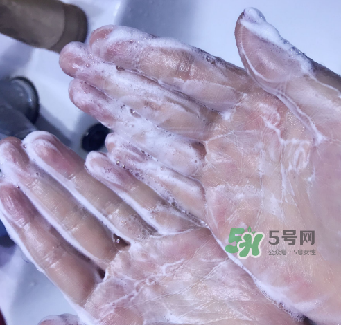 理膚泉潔面啫喱怎么樣？理膚泉潔面啫喱好用嗎？