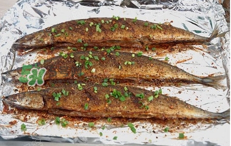 秋刀魚怎么烤好吃？用烤箱烤秋刀魚多少溫度合適