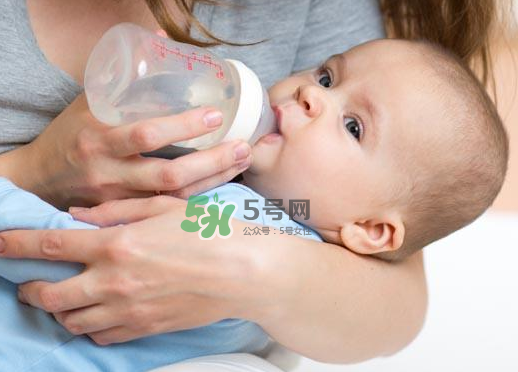 母乳和奶粉能混在一起吃嗎？母乳和奶粉混合喂養(yǎng)好嗎？