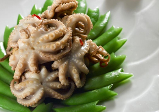 八爪魚的頭能吃嗎？八爪魚的頭里面是什么